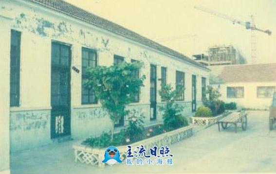 1-3 90年代初岳家村两委最早的办公场所.jpg