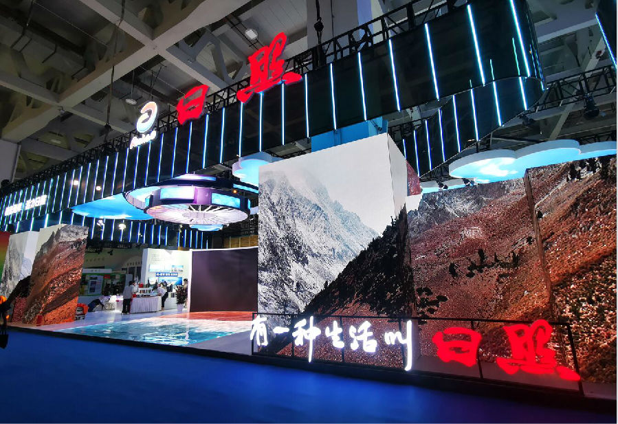 第两届中国国内横蛮遨游展览会盛小大开幕日照展区卓越明相