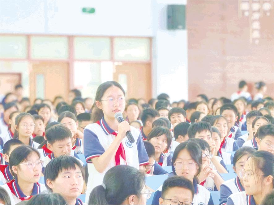 学子归乡 助力法治教育