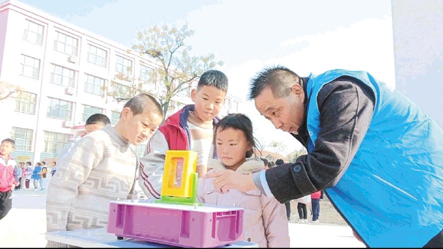 “科普盛宴”进校园