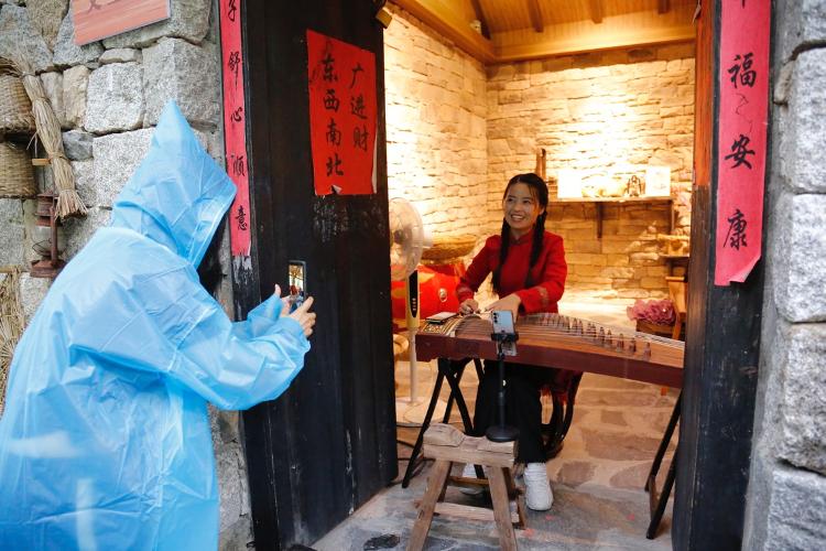 聾啞人服裝時尚（聾啞人設計）