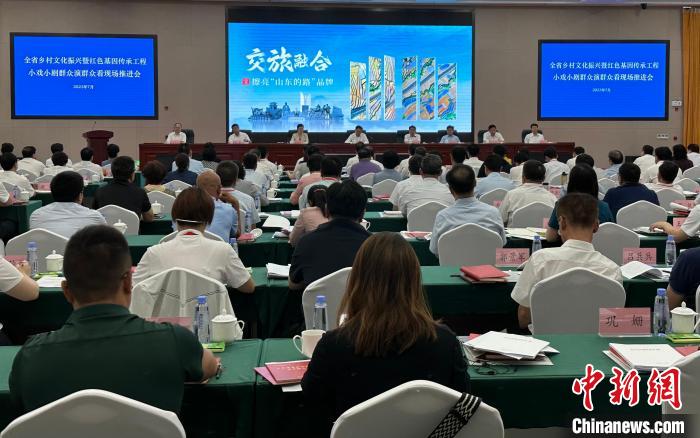 男士秋季時尚服裝搭配（男士秋裝新款2020搭配）