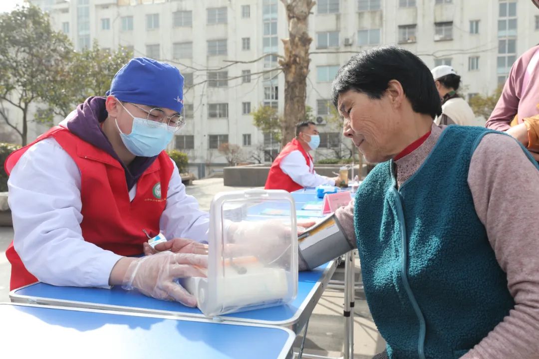 1703580135315061609.jpg 卫生院.jpg