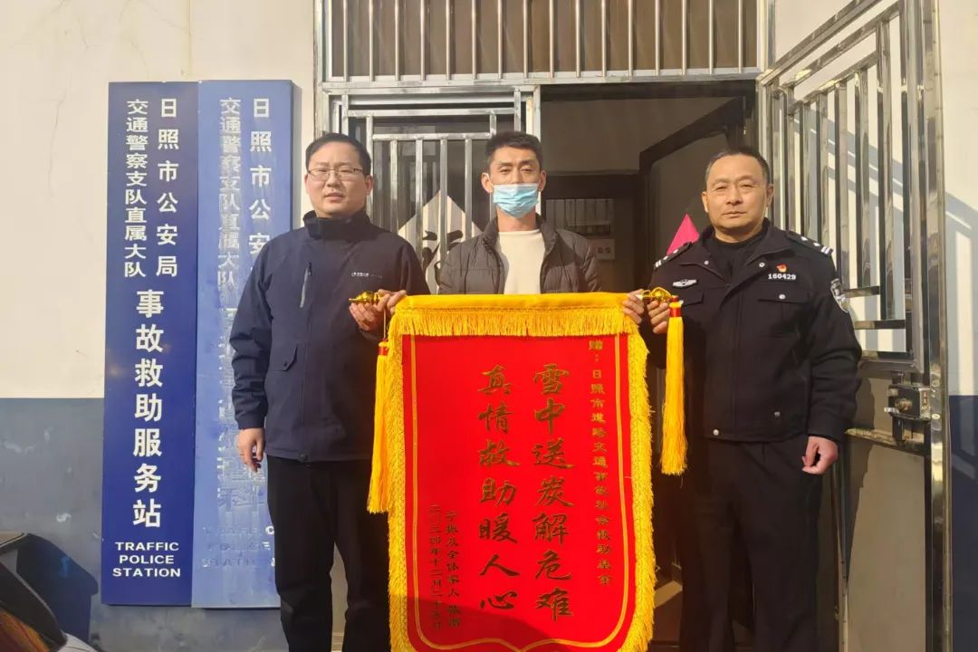 1743145997827057582.jpg ea84e3f89fd5365ed2266d37fd7c3741.jpg