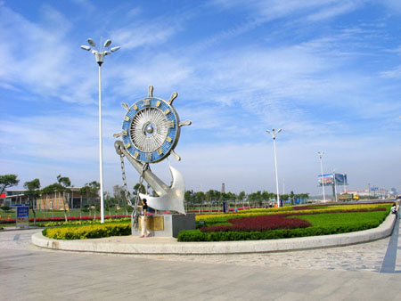 万平口生态广场一角