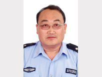 陈志华：用心托起正义与温暖