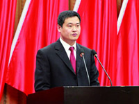 范学青：持心如衡 以公为平