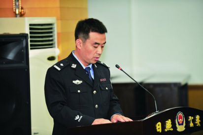 曹剑锋：警察岗上的“老青年”