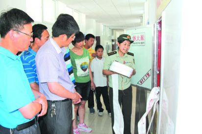 吴杰：耕耘在废墟上的“最美消防女警”