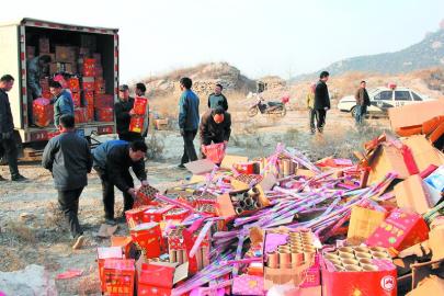 80余万头非法烟花爆竹被销毁