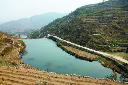关注民生 扶贫济困