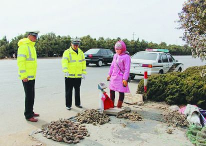卖牡蛎不可“任性”占道