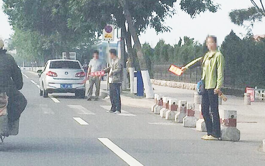 渔家乐路边揽客别让日照人脸红