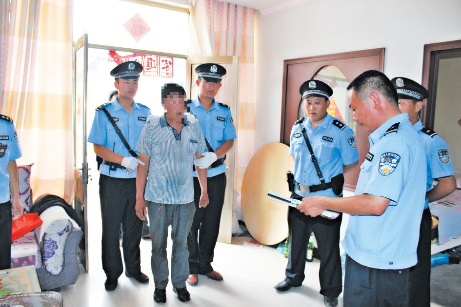 重拳打击“老赖”