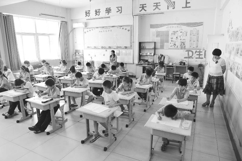 日照香河实验学校期末考试邀请家长参与监考
