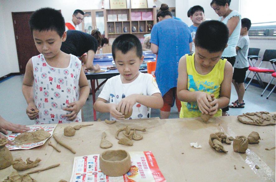 新城社区陶艺DIY丰富孩子假期生活