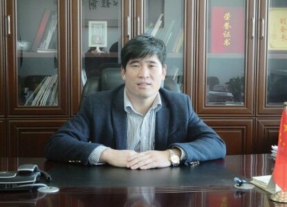 刘汉良：跨海的飞翔