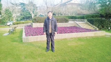 汤善健：数学守望者