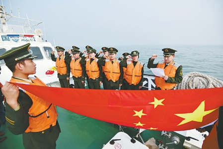 海上祭英烈誓言慰忠魂