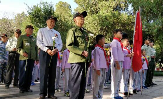 日照今天向人民英雄敬献花篮