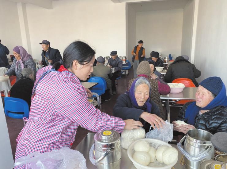 情满幸福院 爱暖老人心