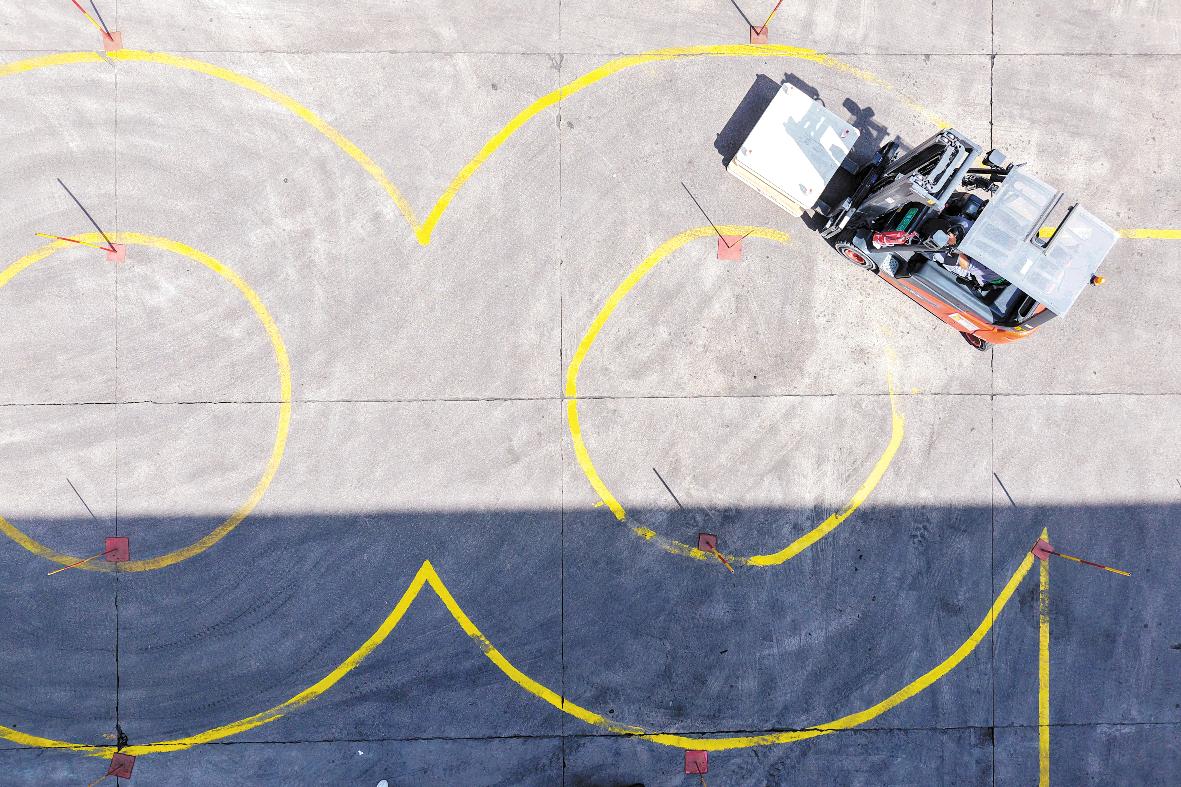 精技强能展风采 以赛促干砺匠心——“亚太森博杯”浆纸产业链职工职业技能大赛掠影