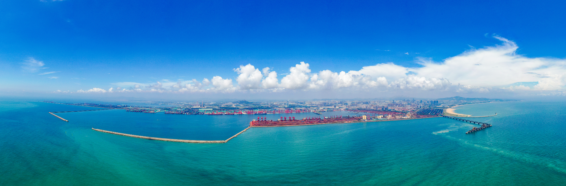 山东港口日照港建港40周年特别报道之一经略海洋从黄海滩头冲上世界